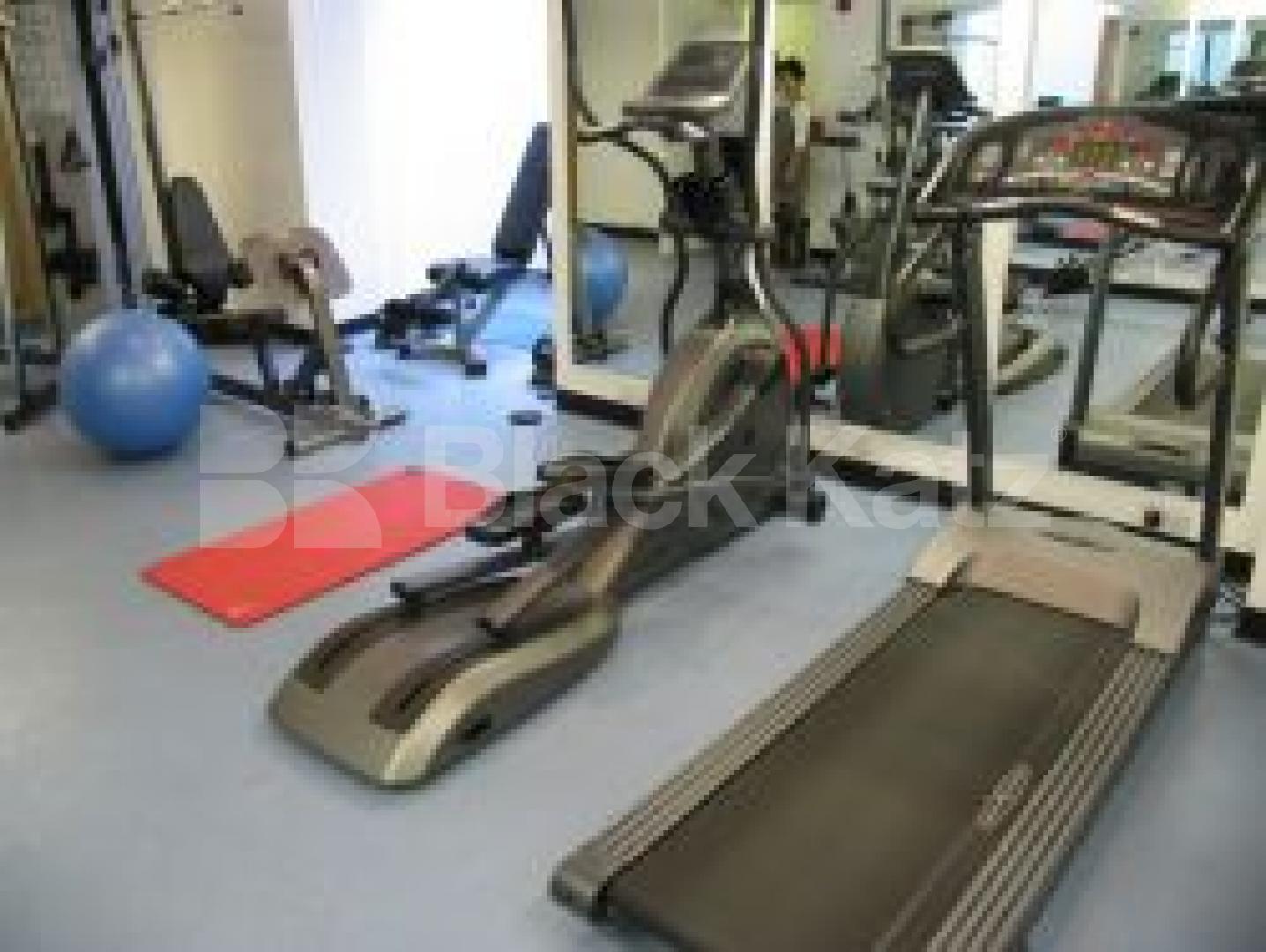 			MUST SEE !!, 2 Bedroom, 1 bath, 1 reception Flat			 Enfield Road, ISLINGTON