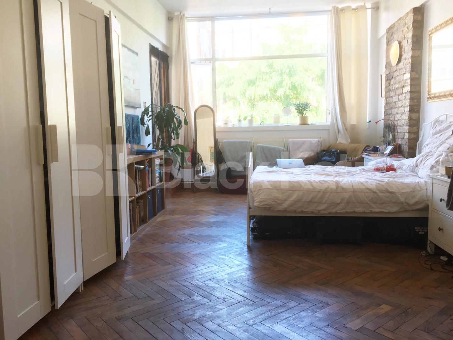 			SPACIOUS THREE BEDROOM LIVE/WORK WAREHOUSE CONVERSION, 3 Bedroom, 1 bath, 1 reception Flat			 GROVE HOUSE-TUDOR ROAD, HACKNEY-BETHNAL GREEN-LONDON FIELDS