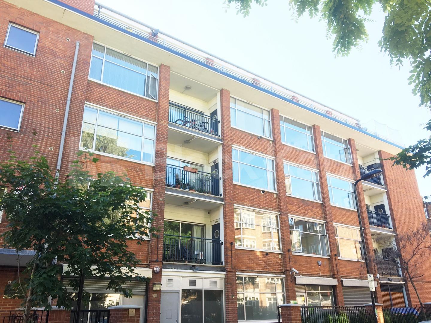 			SPACIOUS THREE BEDROOM LIVE/WORK WAREHOUSE CONVERSION, 3 Bedroom, 1 bath, 1 reception Flat			 GROVE HOUSE-TUDOR ROAD, HACKNEY-BETHNAL GREEN-LONDON FIELDS