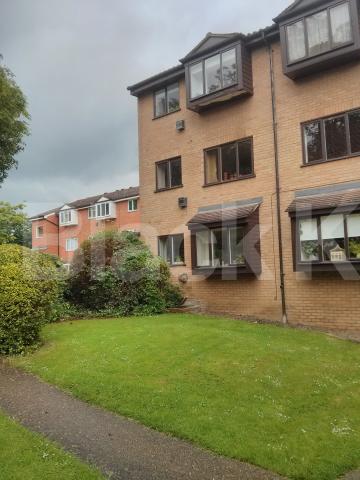 			Studio Apartment, 1 bath, 1 reception Studio			 Cambridge Gardens, Muswell Hill