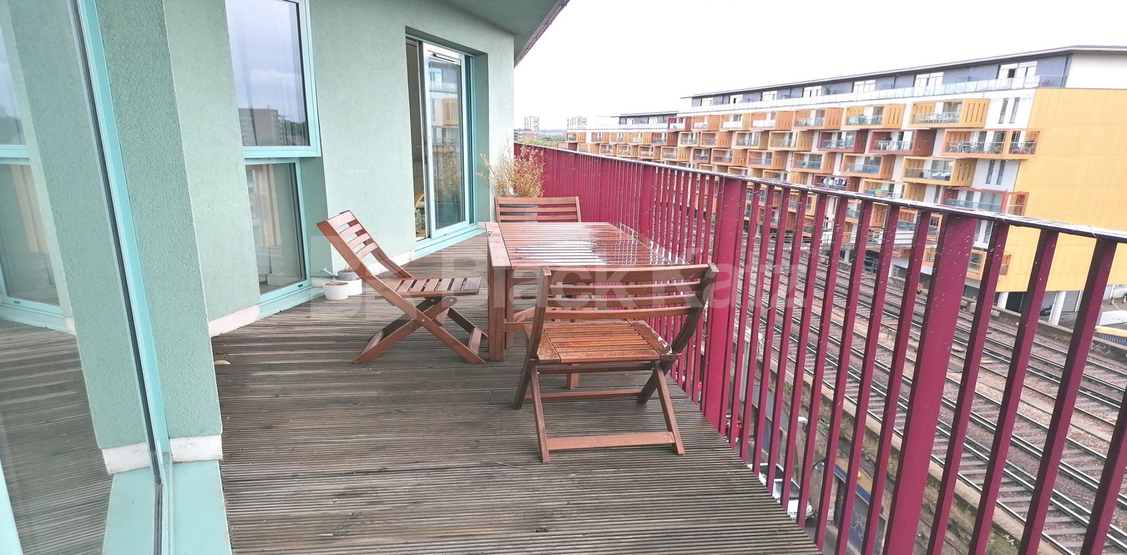 			NEW INSTRUCTION , 2 Bedroom, 1 bath, 1 reception Apartment			 South Central Steedman Street, Elephant and Castle