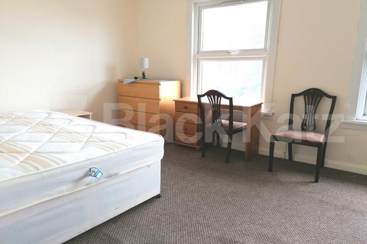 1102 Sq. Ft. top floor period conversion St John's Hill, Clapham Junction