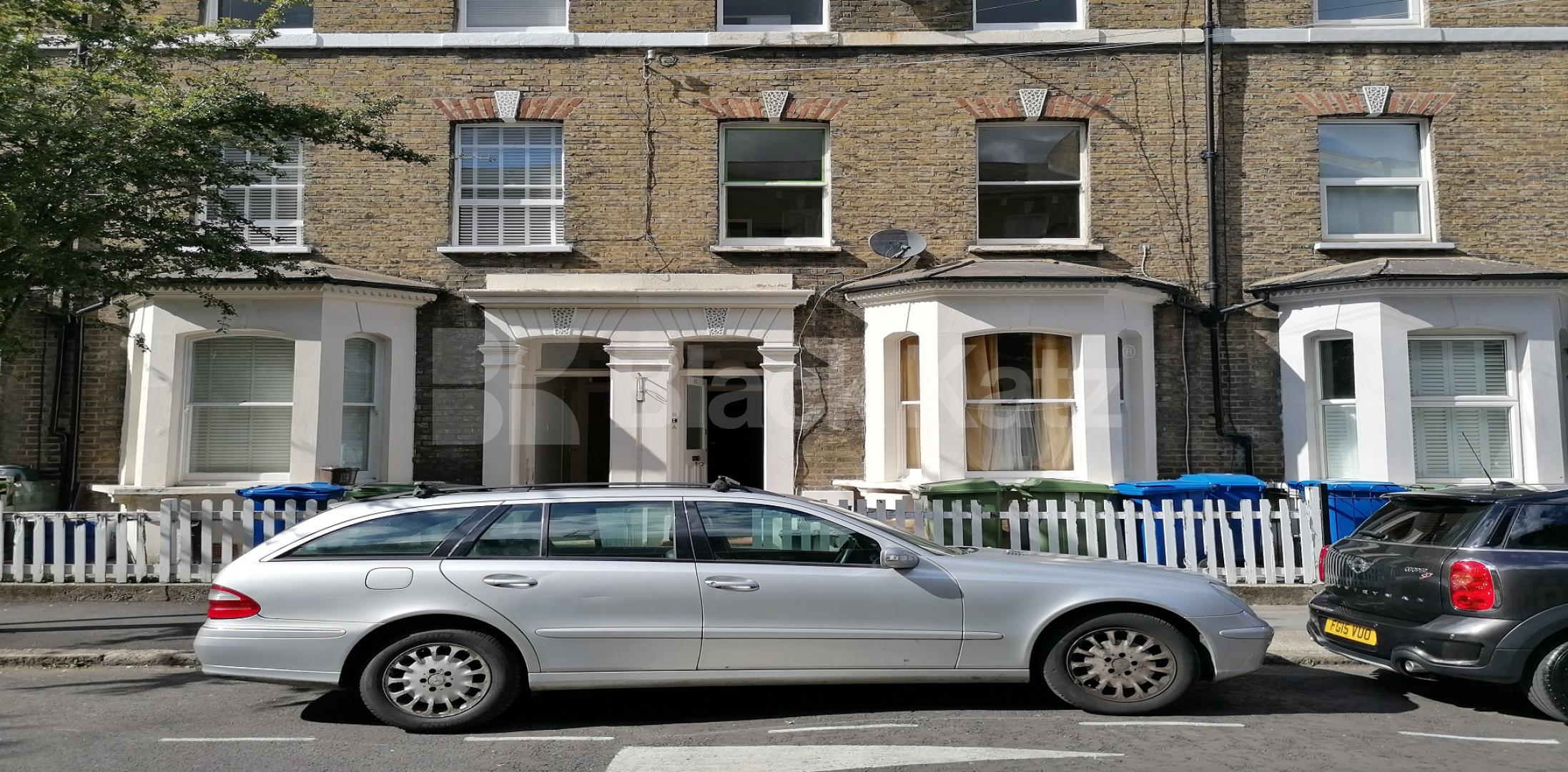 Charming Three Bedroomed Apartment In Period Building  Walcorde Avenue, Elephant & Castle