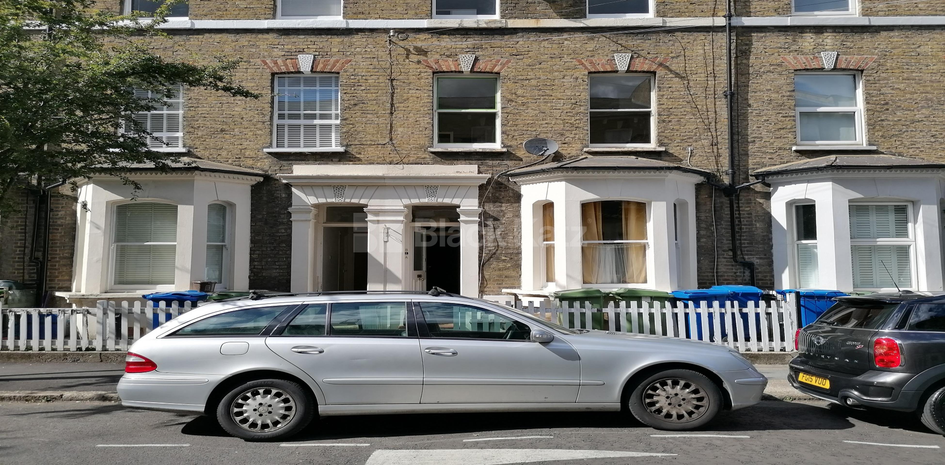 Charming Three Bedroomed Apartment In Period Building  Walcorde Avenue, Elephant & Castle SE17