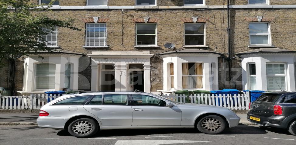 Charming Three Bedroomed Apartment In Period Building  Walcorde Avenue, Elephant & Castle