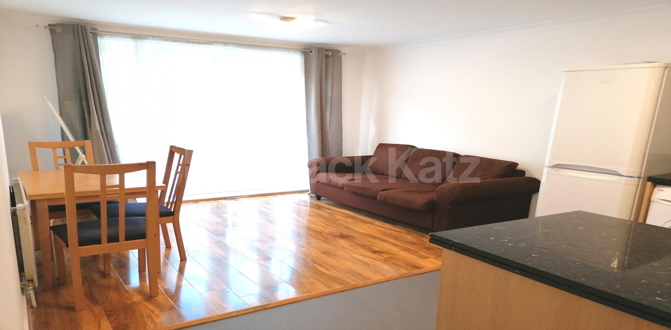 			LET , 2 Bedroom, 1 bath, 1 reception Apartment			 Three Bridges, Whites Grounds, London Bridge