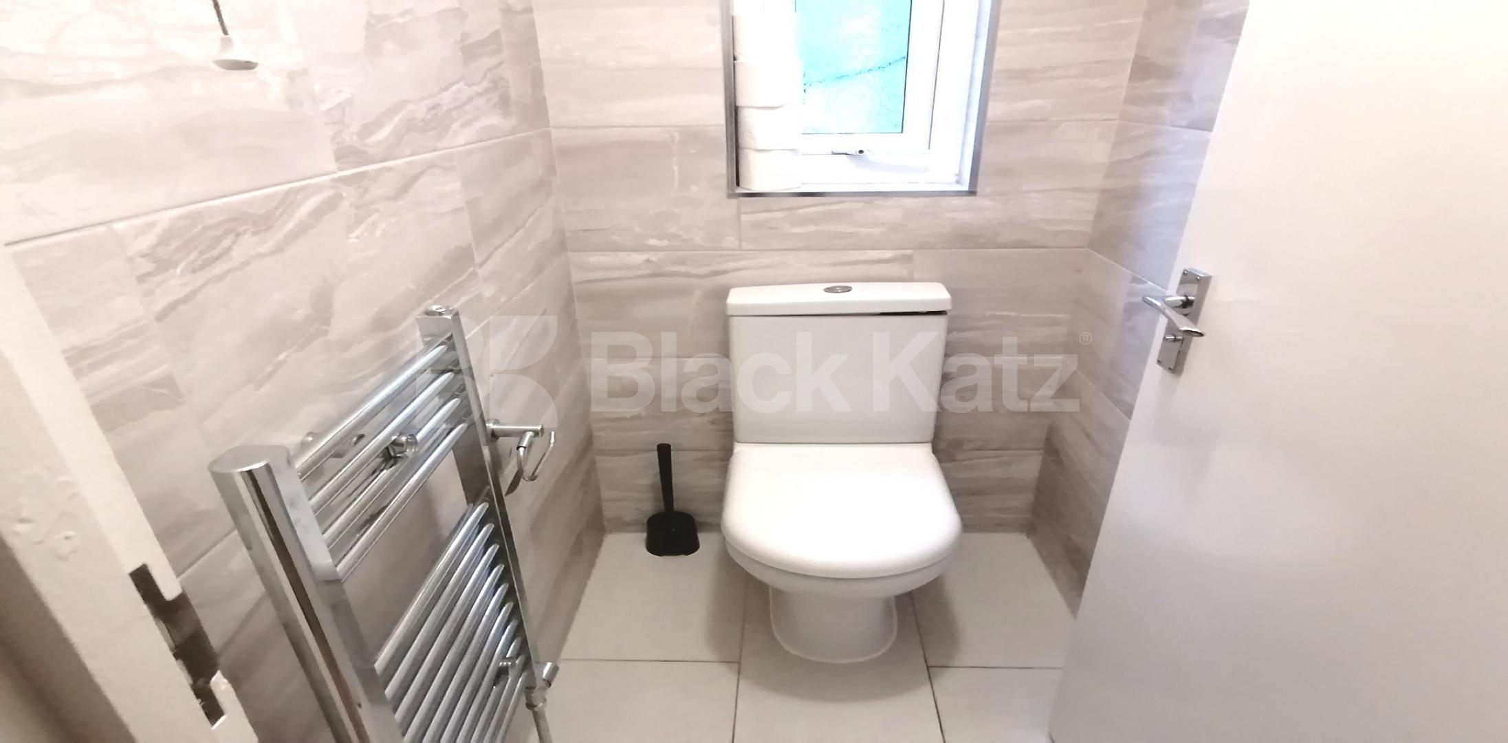 			LET , 4 Bedroom, 1 bath, 1 reception Apartment			 Greyhound Lane, Streatham Common