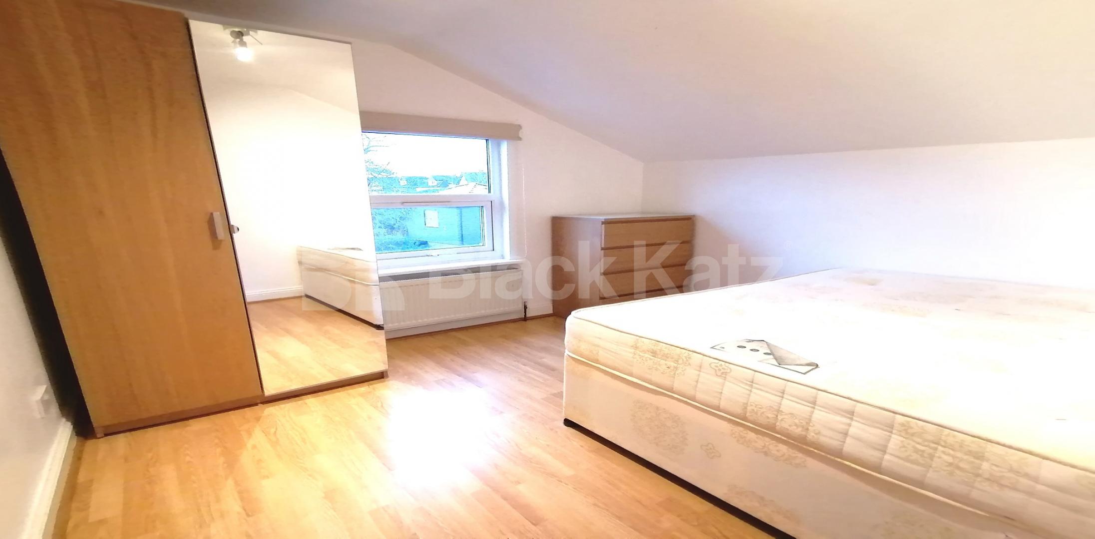 			LET , 4 Bedroom, 1 bath, 1 reception Apartment			 Greyhound Lane, Streatham Common