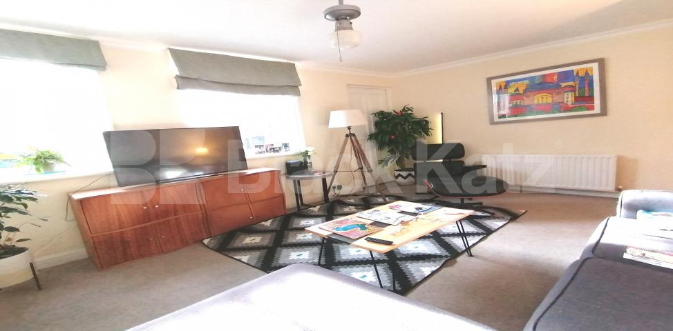 			NEW INSTRUCTION , 2 Bedroom, 1 bath, 1 reception Apartment			 Trinity Street, London Bridge/Borough