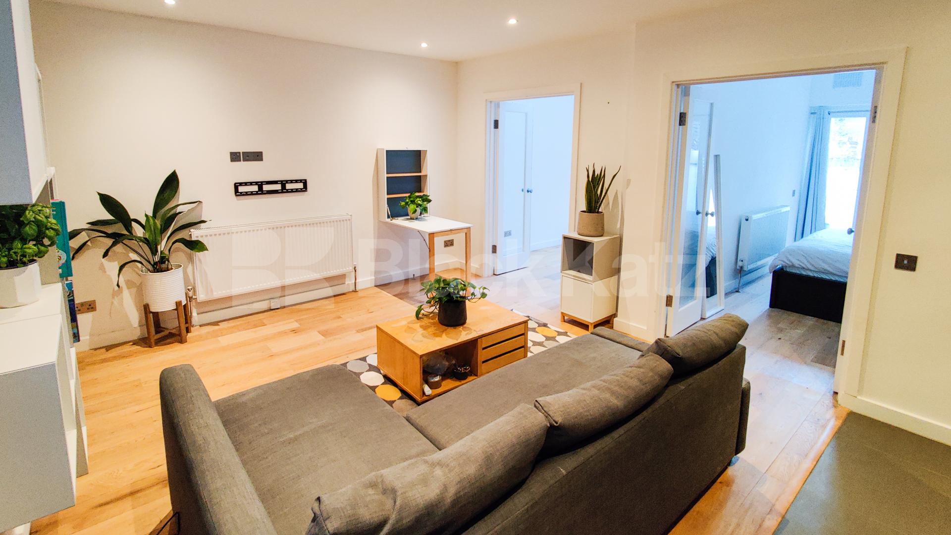 			GARDEN FLAT!, 2 Bedroom, 1 bath, 1 reception Apartment			 Caledonian Road N1, KINGS CROSS / ISLINGTON