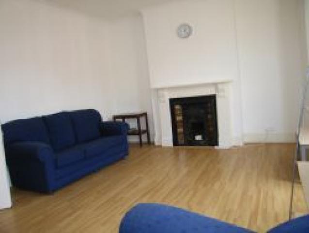 			2 Bedroom, 1 bath, 1 reception Flat			 Mora Road, CRICKLEWOOD NW2