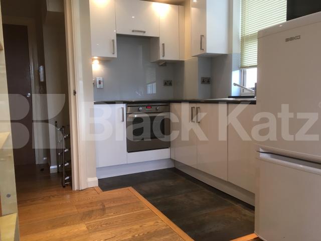 			New Instruction, 1 Bedroom, 1 bath, 1 reception Flat			 Penton Street, ANGEL 