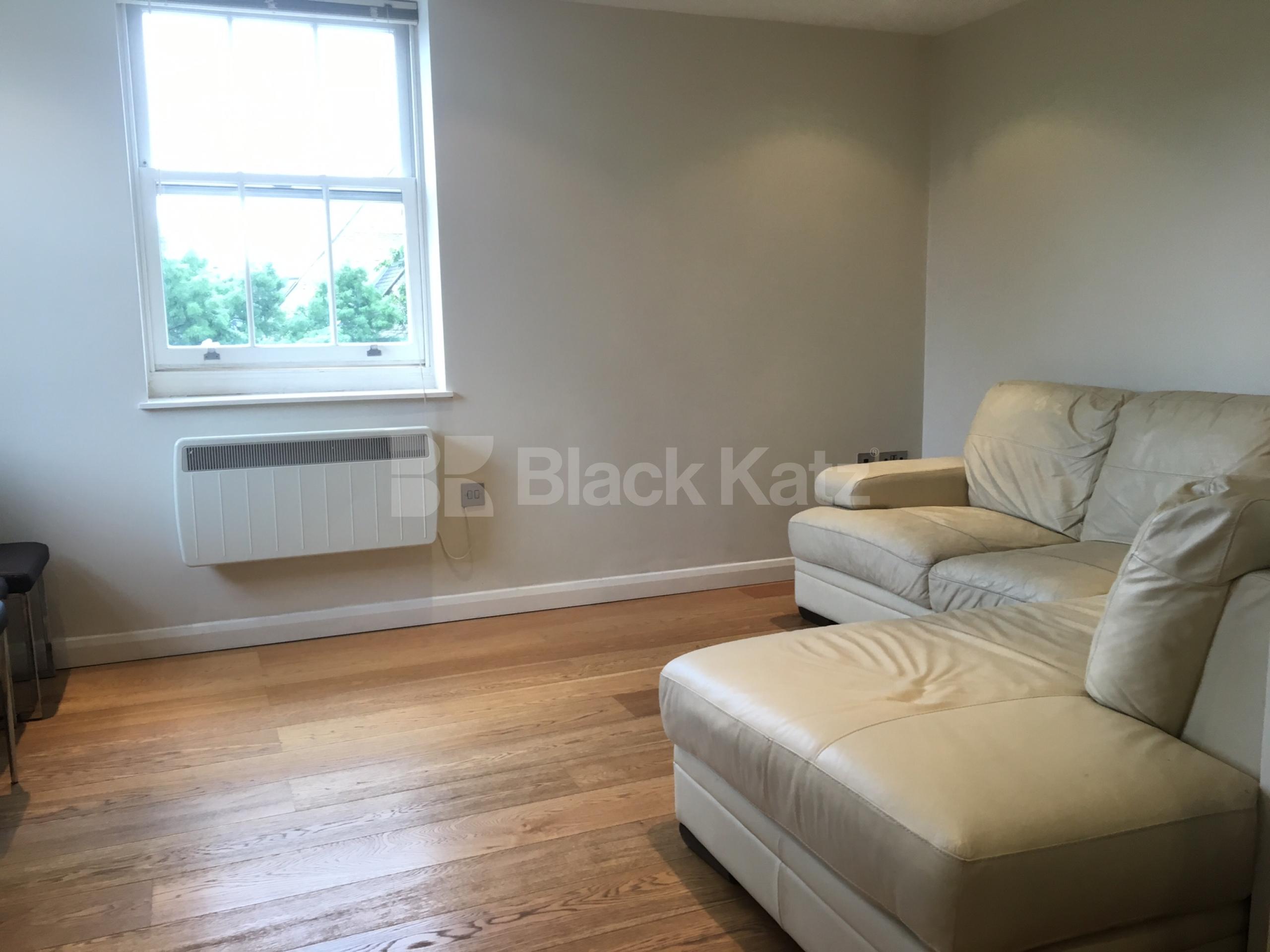 			New Instruction, 1 Bedroom, 1 bath, 1 reception Flat			 Penton Street, ANGEL  N1