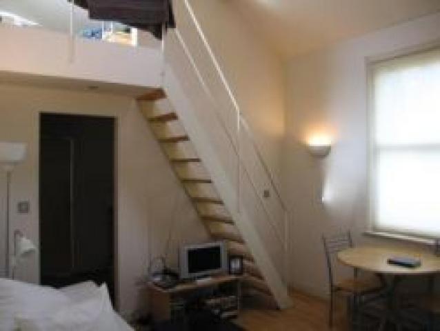 			VIEWINGS HIGHLY RECOMMENDED, 1 Bedroom, 1 bath, 1 reception Flat			 Furness Road, WILLESDEN NW10