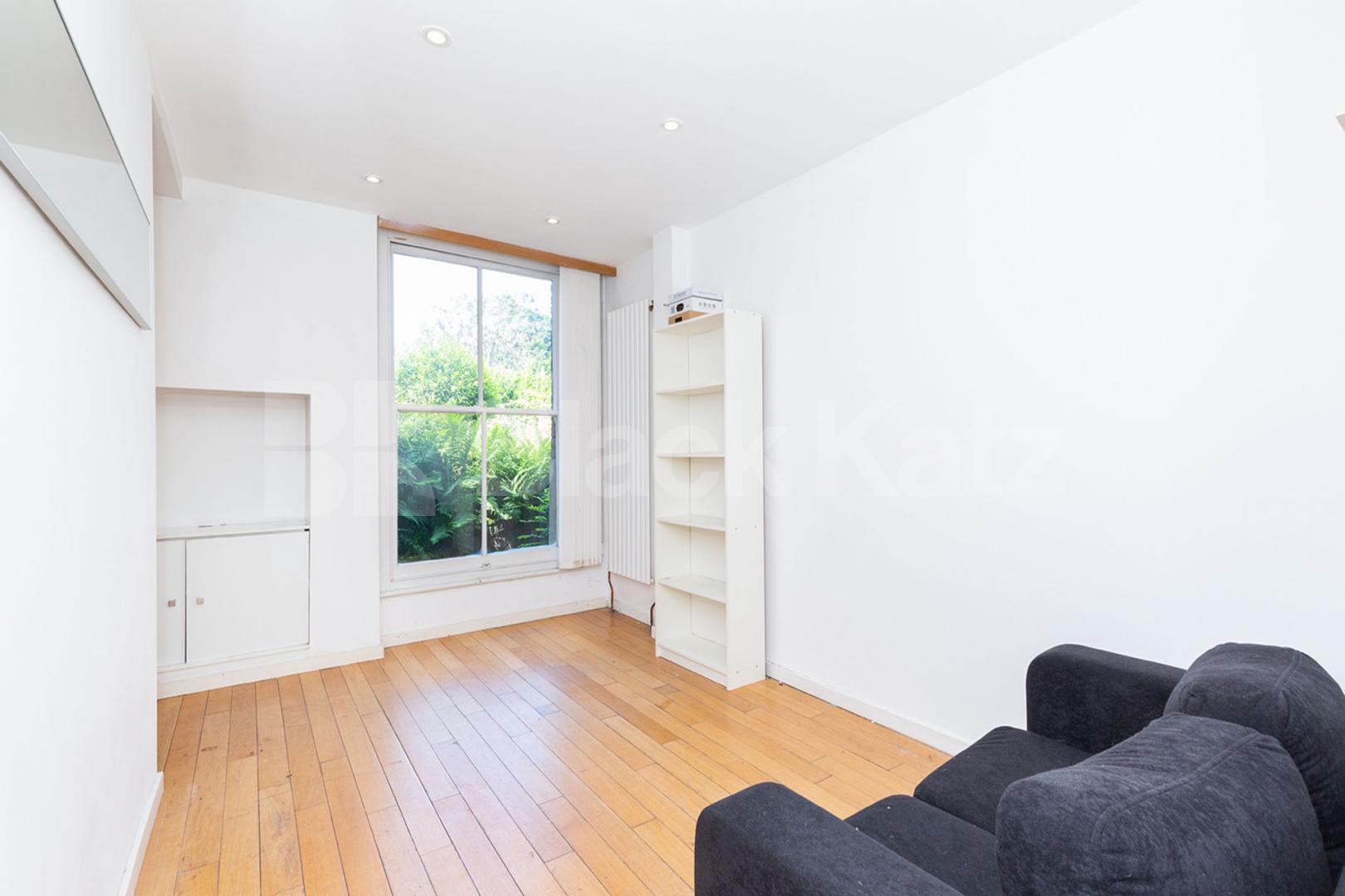 Cosy one bedroom set in a period conversion  Dukes Avenue, Muswell Hill