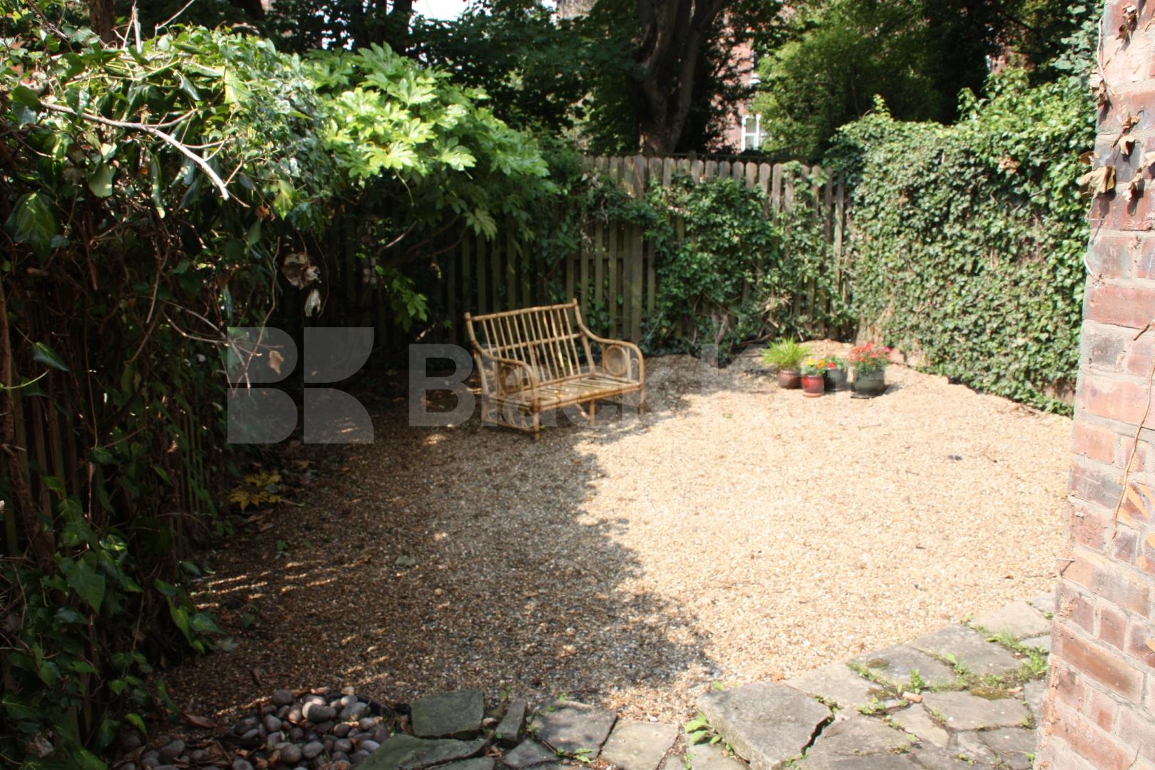 			2 Bedroom, 1 bath, 1 reception Ground Floor Flat			 Archway road, Highgate