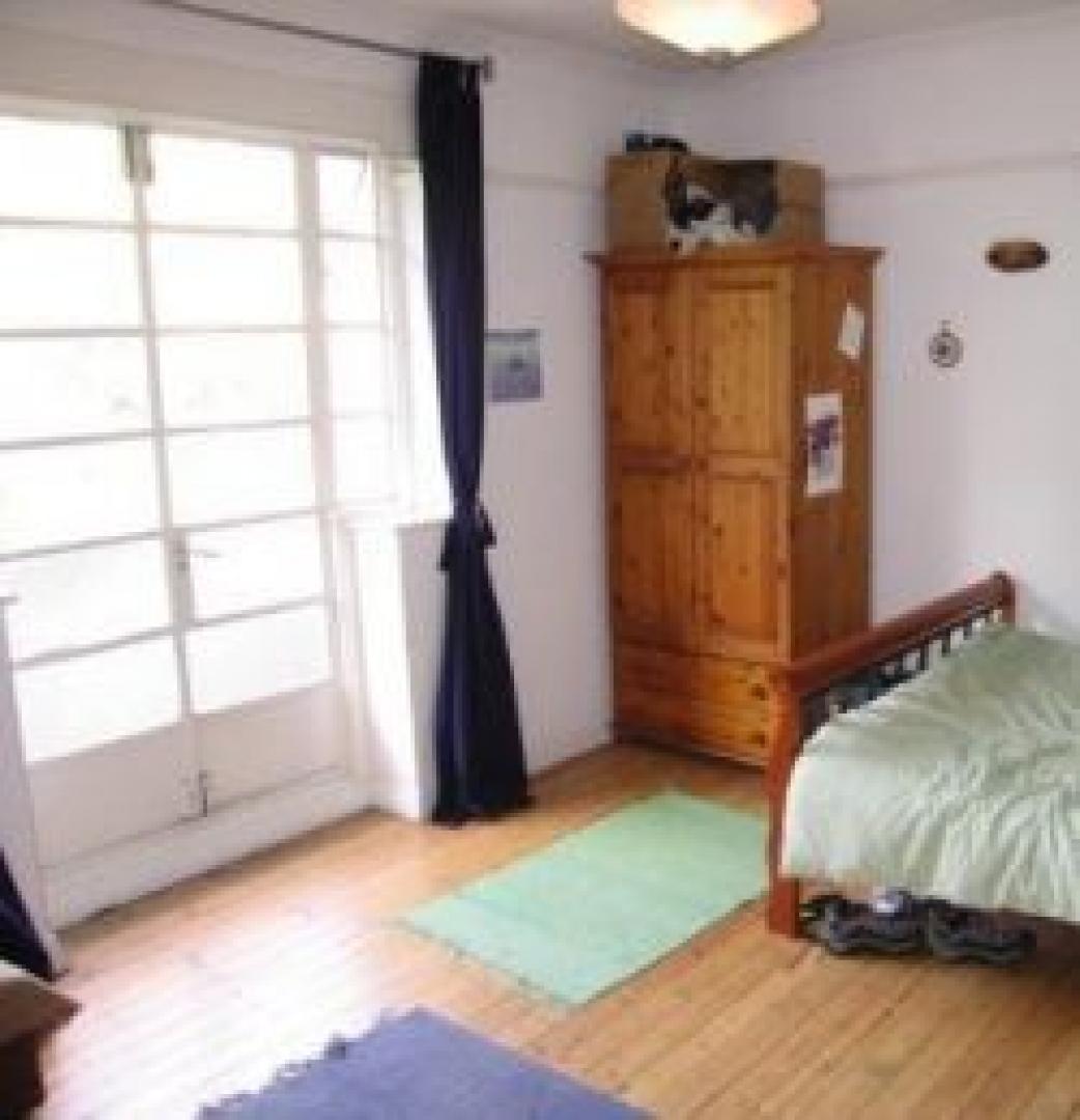 			NEW INSTRUCTION, 3 Bedroom, 1 bath, 1 reception Flat			 Willesden Lane, KILBURN/BRONDESBURY NW2