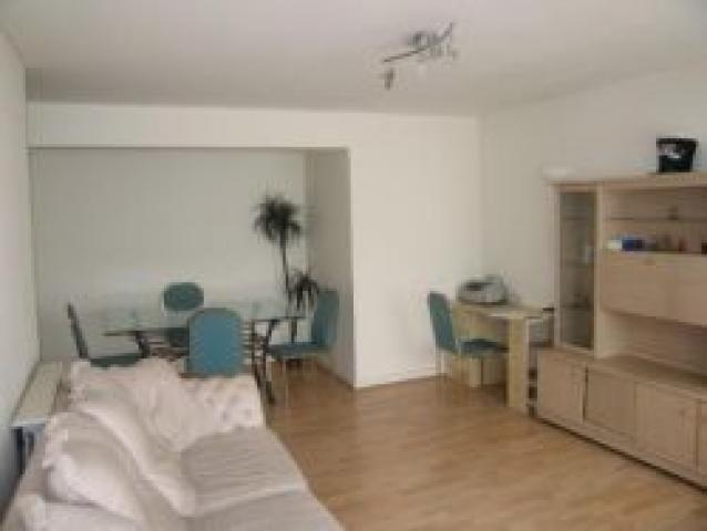 			2 Bedroom, 1 bath, 1 reception Flat			 Regents Park Road, FINCHLEY CENTRAL N3