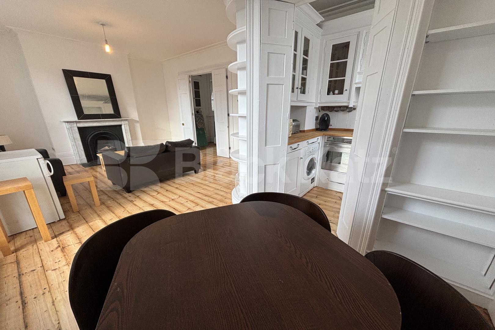 			1 Bedroom, 1 bath, 1 reception Apartment			 Trinity Church Square, Borough