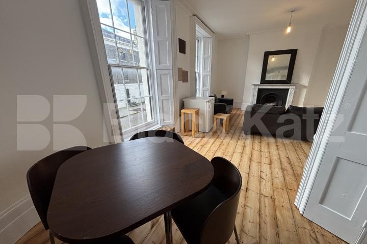 			1 Bedroom, 1 bath, 1 reception Apartment			 Trinity Church Square, Borough