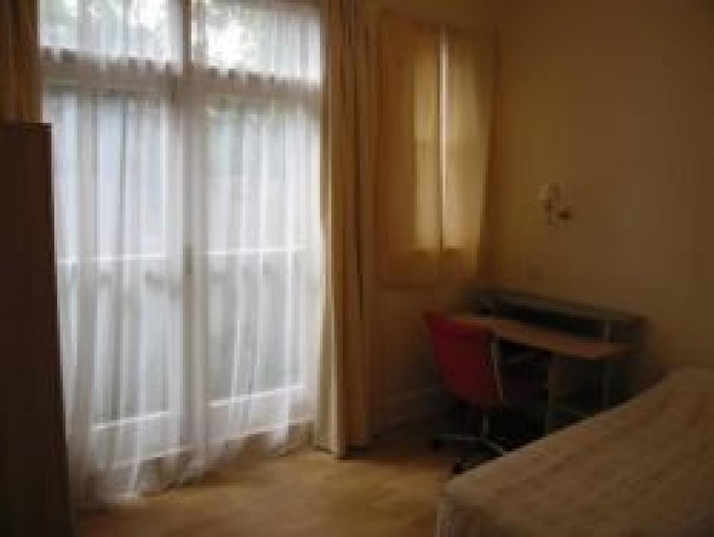 			NEW INSTRUCTION, 3 Bedroom, 1 bath, 1 reception Flat			 Compayne Gardens, WEST HAMPSTEAD