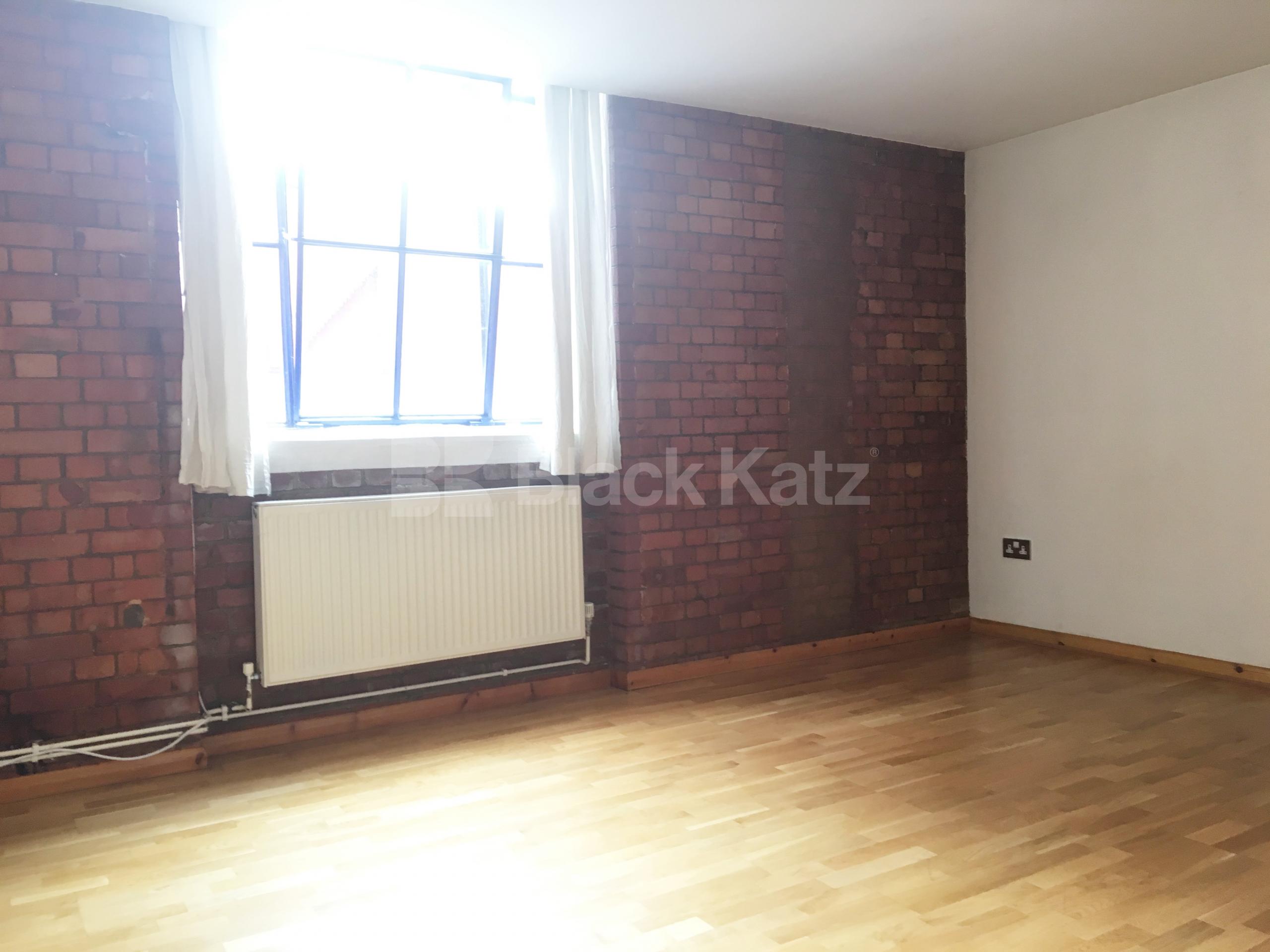 			SPACIOUS WAREHOUSE CONVERSION, 1 Bedroom, 1 bath, 1 reception Flat			 Dove Road, ISLINGTON/CANONBURY N1 N1