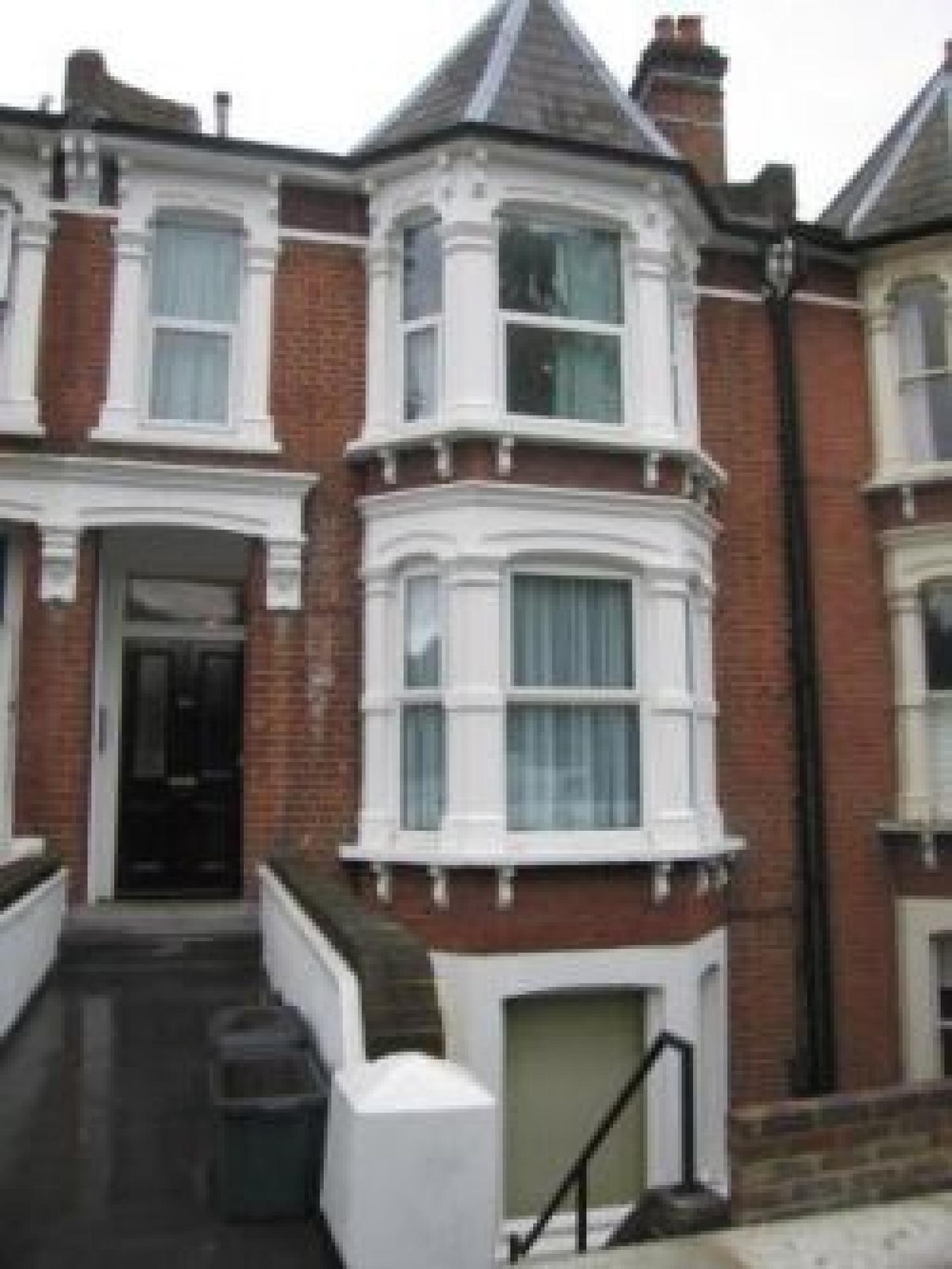 			NEW INSTRUCTION, 2 Bedroom, 1 bath, 1 reception Flat			 Hillfield Road, WEST HAMPSTEAD NW6