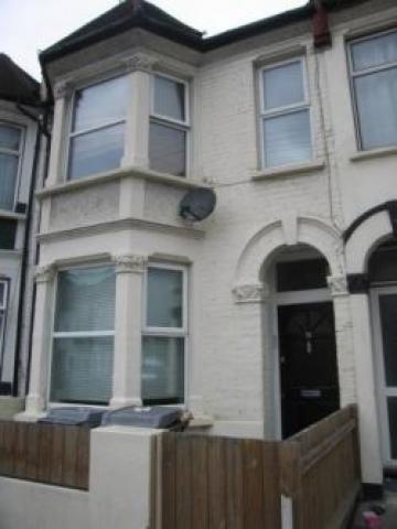 			2 Bedroom, 1 bath, 1 reception Flat			 Colin Road, DOLLIS HILL NW10