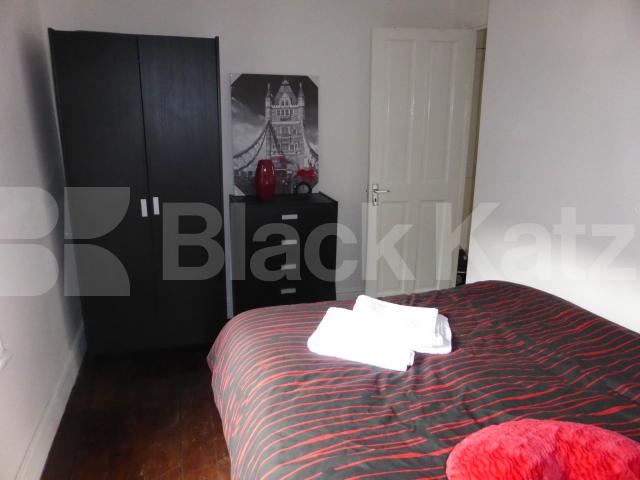 			UNDER OFFER, 2 Bedroom, 1 bath, 1 reception Apartment			 Morrish Road, Brixton