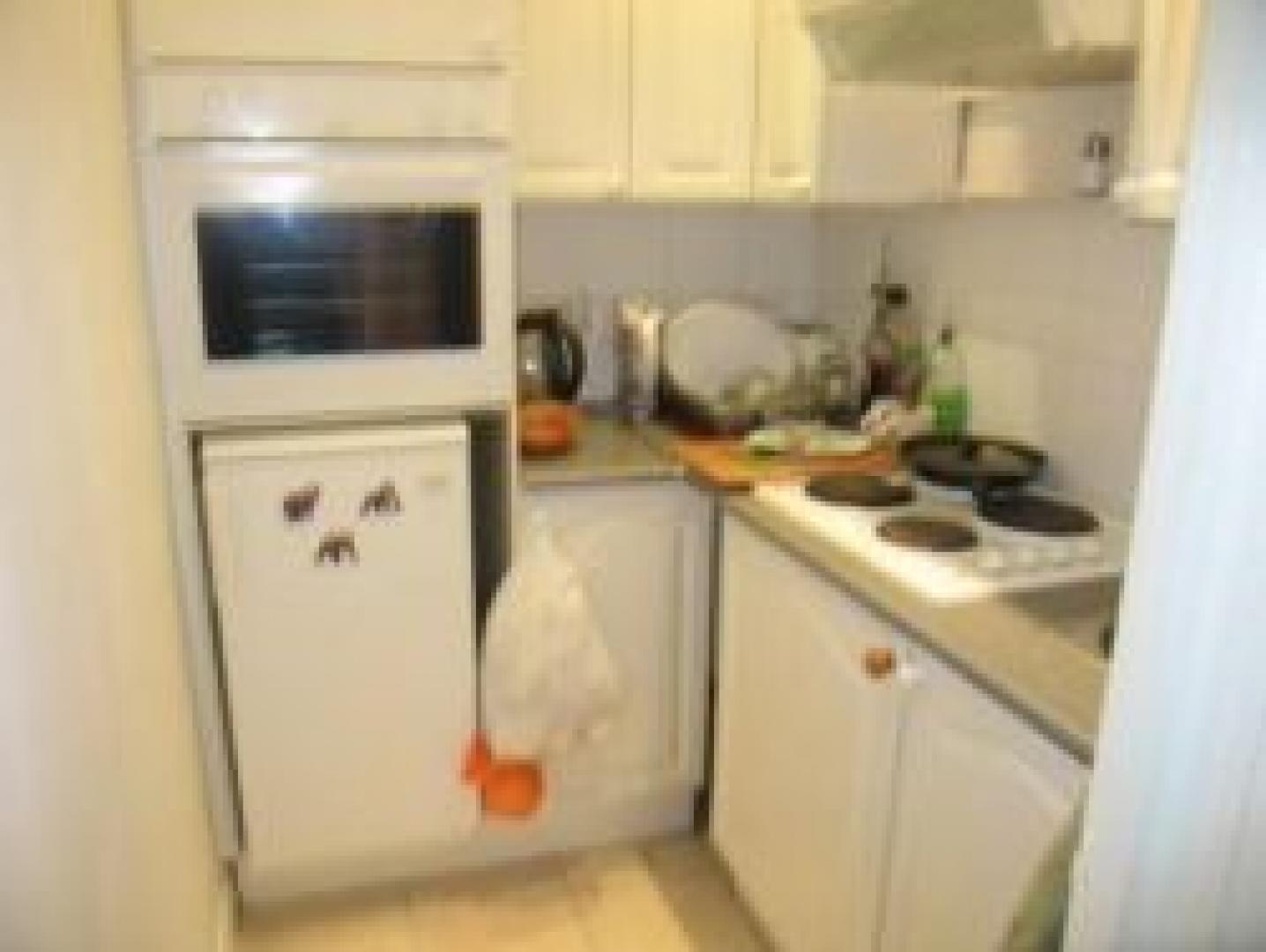 			Studio Apartment, 1 bath, 1 reception Flat			 Shoot Up Hill, KILBURN NW2