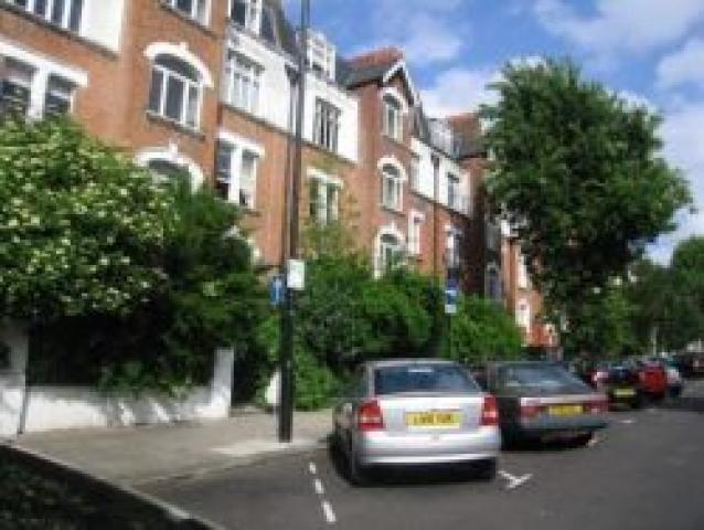 			2 Bedroom, 1 bath, 1 reception Flat			 Widley Road, MAIDA VALE