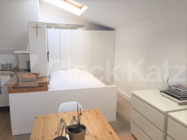 			New Instruction, Studio Apartment, 1 bath, 1 reception Flat			 Liverpool Road, BARNSBURY 