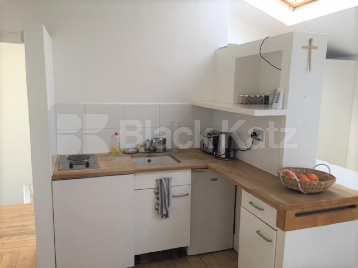 			New Instruction, Studio Apartment, 1 bath, 1 reception Flat			 Liverpool Road, BARNSBURY 