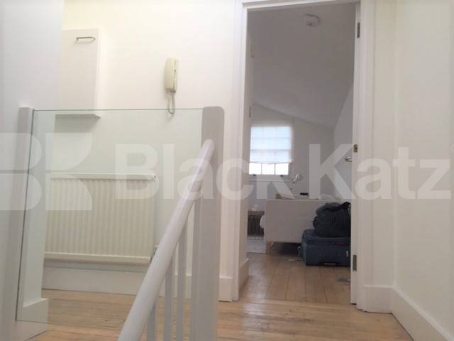 			New Instruction, Studio Apartment, 1 bath, 1 reception Flat			 Liverpool Road, BARNSBURY 