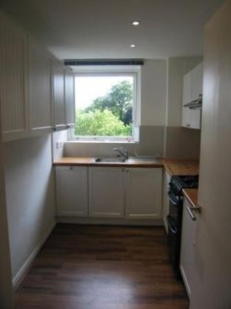 			NEW INSTRUCTION, 3 Bedroom, 1 bath, 1 reception Flat			 Branch Hill, HAMPSTEAD