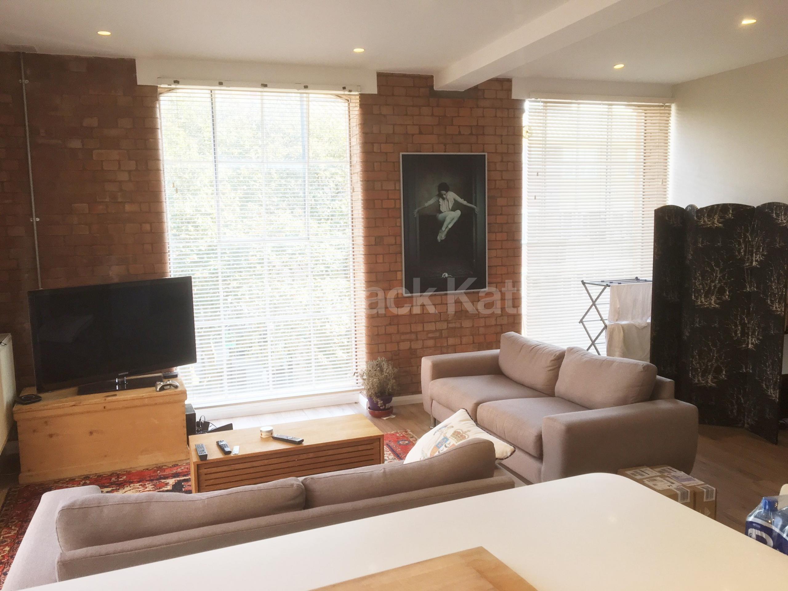 			WAREHOUSE CONVERSION, 2 Bedroom, 1 bath, 1 reception Flat			 Henshall Street, ISLINGTON/CANONBURY N1