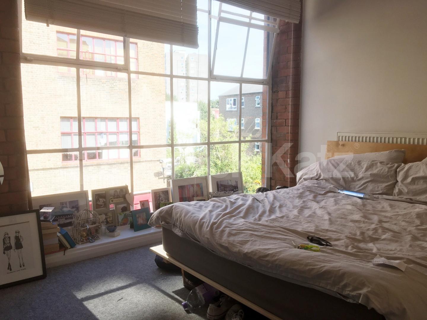 			WAREHOUSE CONVERSION, 2 Bedroom, 1 bath, 1 reception Flat			 Henshall Street, ISLINGTON/CANONBURY