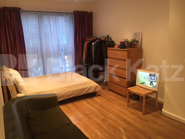 			New Instruction, Studio Apartment, 1 bath, 1 reception Flat			 Fonthill Road, FINSBURY PARK