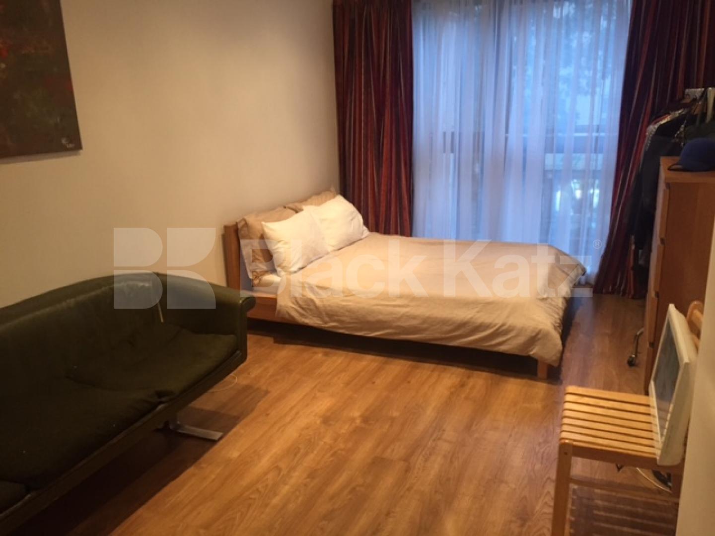 			New Instruction, Studio Apartment, 1 bath, 1 reception Flat			 Fonthill Road, FINSBURY PARK