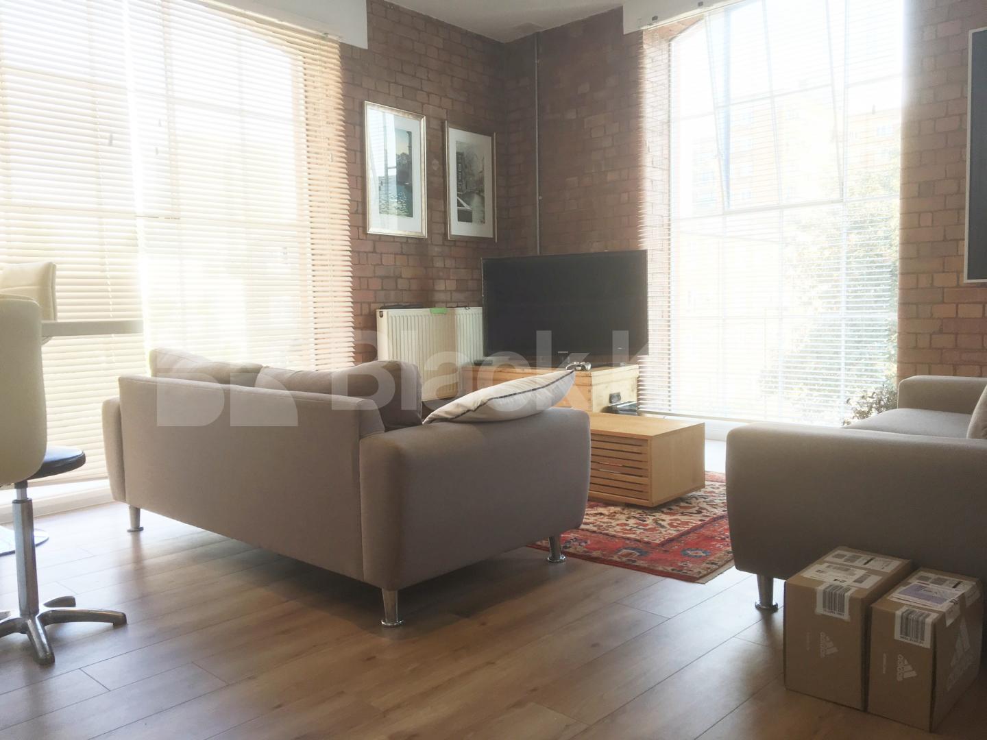 			WAREHOUSE CONVERSION, 2 Bedroom, 1 bath, 1 reception Flat			 Henshall Street, ISLINGTON/CANONBURY