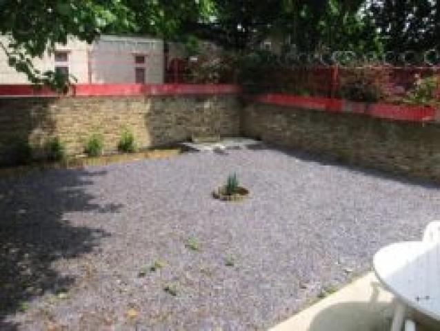 			INCLUSIVE, Studio Apartment, 1 bath, 1 reception Flat			 St.Quintin Ave, LADBROKE GROVE