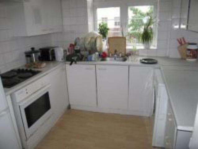			3 Bedroom, 1 bath, 1 reception Flat			 Mill Lane, WEST HAMPSTEAD/KILBURN NW6