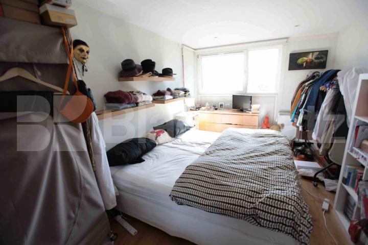 			NEW INSTRUCTION!, 2 Bedroom, 1 bath, 1 reception Flat			 Crayford Road, HOLLOWAY