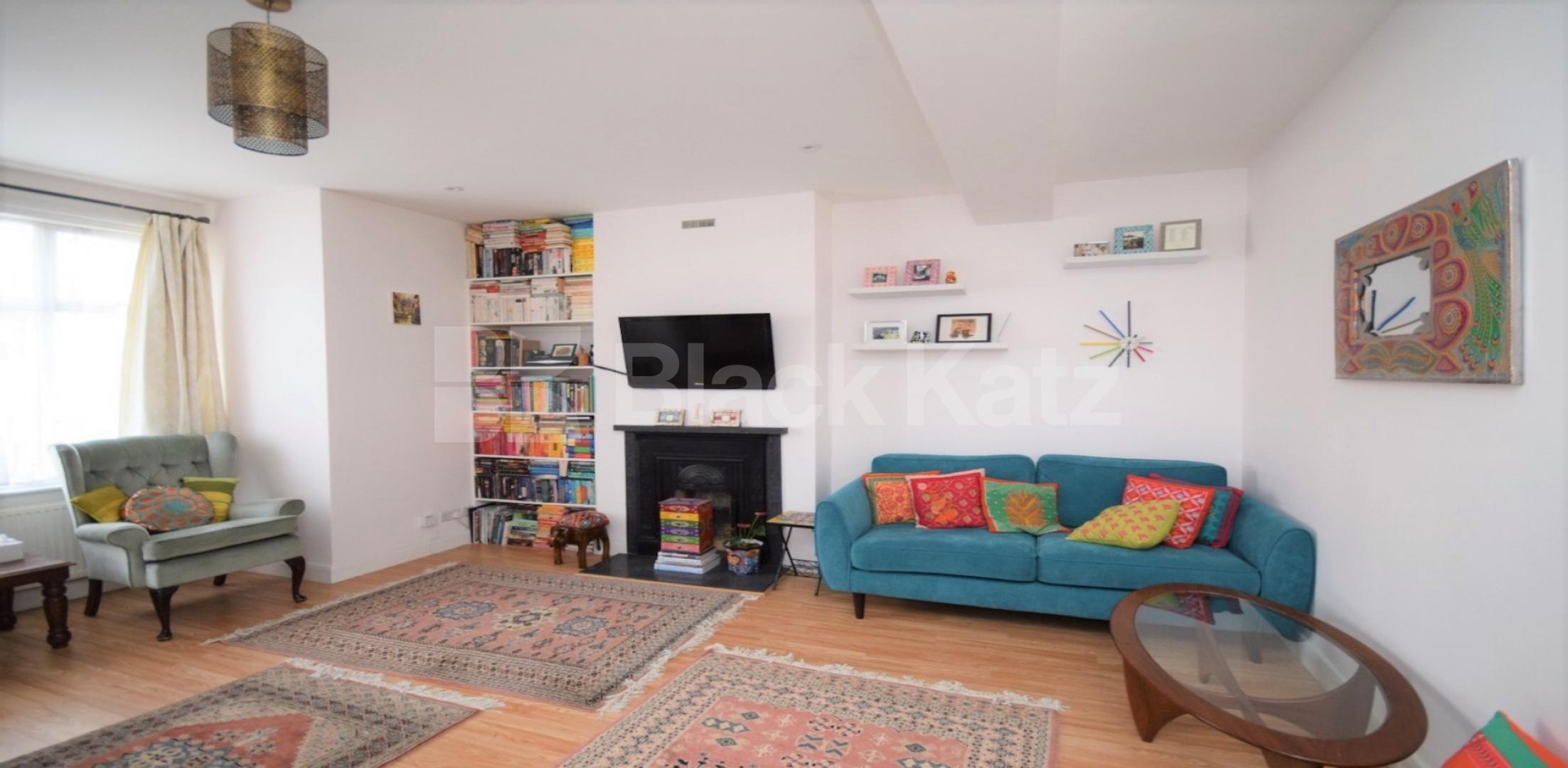 			HOUSE WITH GARDEN!, 3 Bedroom, 1 bath, 1 reception House			 Granville Road, WOOD GREEN