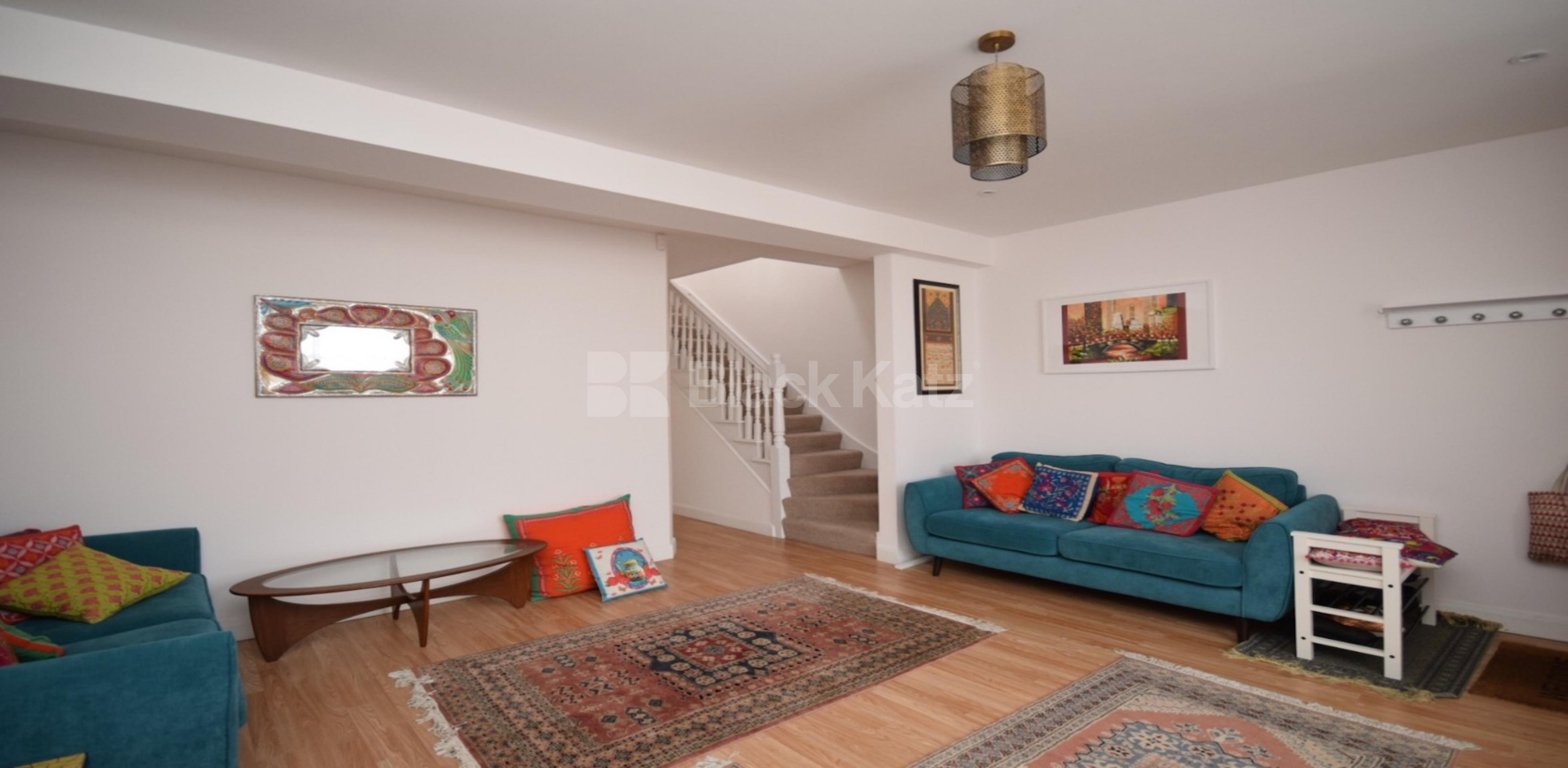 			3 Bedroom, 1 bath, 1 reception House			 Granville Road, Noel Park - Wood Green N22