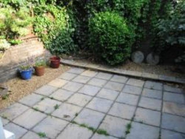 			2 Bedroom, 1 bath, 1 reception Flat			 Pember Road, KENSAL GREEN NW10