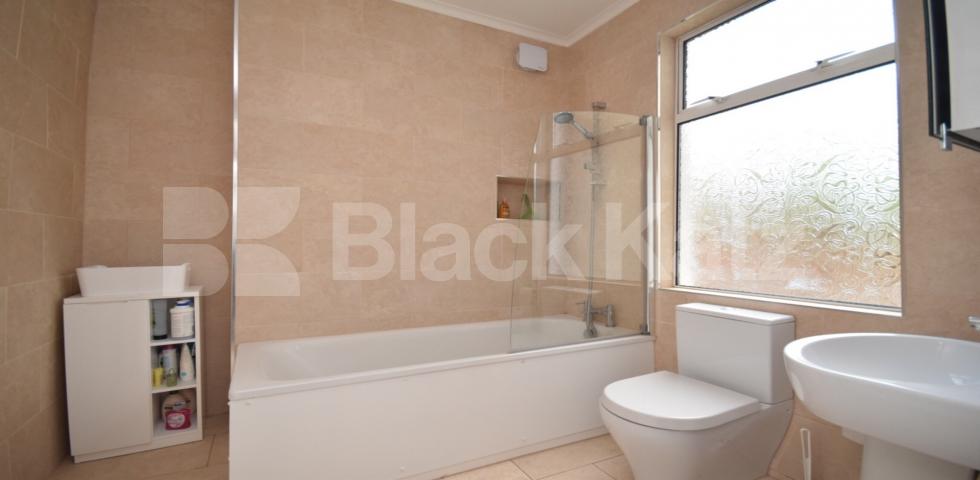 			3 Bedroom, 1 bath, 1 reception House			 Granville Road, Noel Park - Wood Green