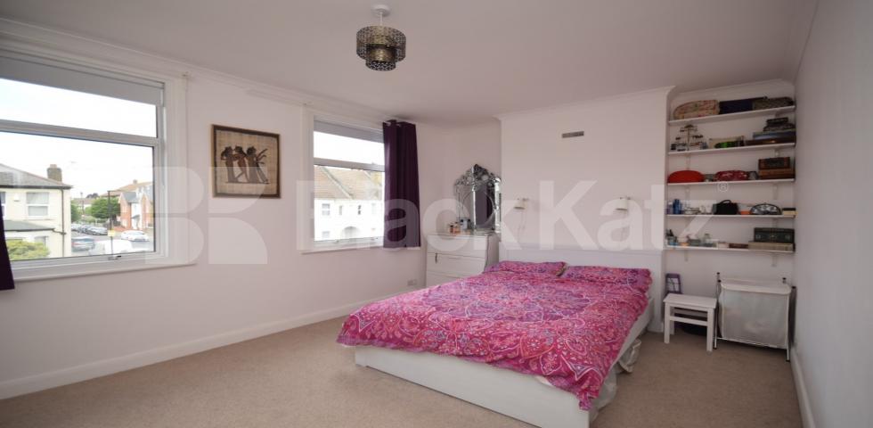			3 Bedroom, 1 bath, 1 reception House			 Granville Road, Noel Park - Wood Green