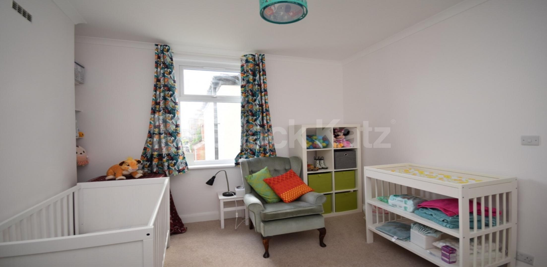 			3 Bedroom, 1 bath, 1 reception House			 Granville Road, Noel Park - Wood Green