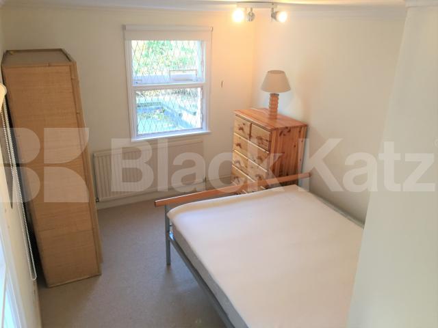 			New Instruction, 2 Bedroom, 1 bath, 1 reception Flat			 Florence Road, FINSBURY PARK-STROUD GREEN